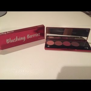 Dose of Colors Blushing Berries Palette